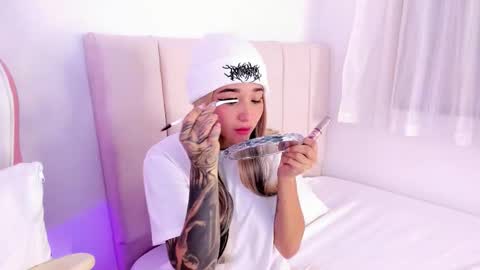 Shelly online show from 10/10/25, 03:55