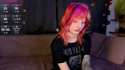 Erica online show from 03/06/26, 08:27