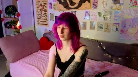 Snapshot of veolatownson chatting on 04/28/26, 02:27 Erica online show from 04/28/26, 02:27