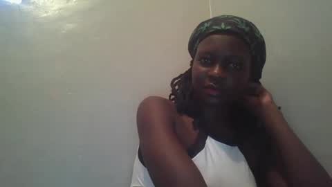 Snapshot of vera_bright chatting on 02/20/25, 03:52 vera_bright online show from 02/20/25, 03:52