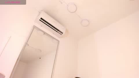 vera online show from 12/22/25, 12:46