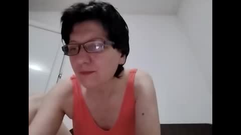 Snapshot of vera_elle chatting on 04/26/26, 02:31 Vera online show from 04/26/26, 02:31
