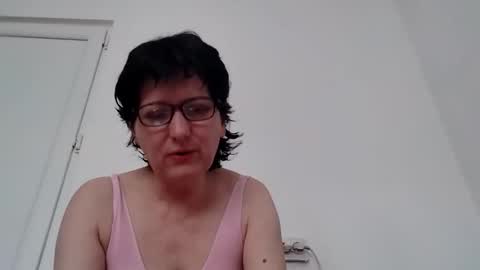 Snapshot of vera_elle chatting on 05/16/26, 12:04 Vera online show from 05/16/26, 12:04
