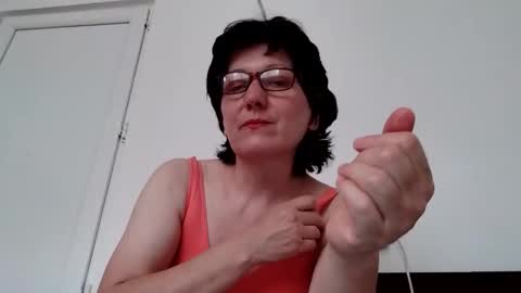 Snapshot of vera_elle chatting on 06/07/26, 01:37 Vera online show from 06/07/26, 01:37