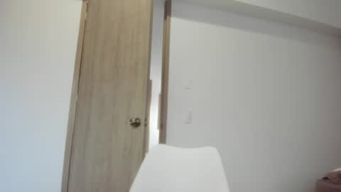 Snapshot of vera_fernandez chatting on 07/06/26, 10:56 Vera online show from 07/06/26, 10:56