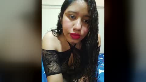 vera_phone online show from 05/18/26, 08:25