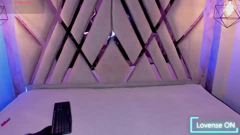 Domelipa  online show from 02/17/25, 03:20