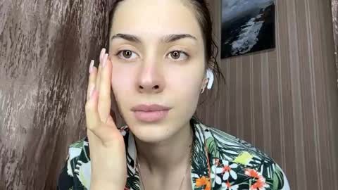 Ayla online show from 04/19/26, 01:21