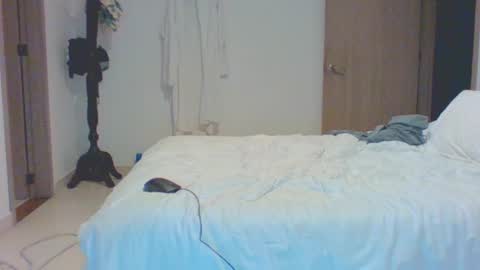 vergagolosa22 online show from 02/09/25, 07:38