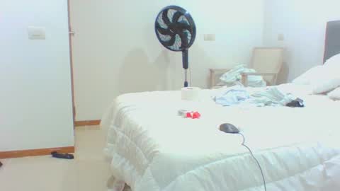 vergagolosa22 online show from 09/22/25, 12:23