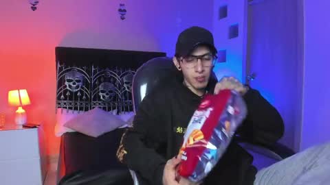vergil_noir online show from 05/03/26, 04:18