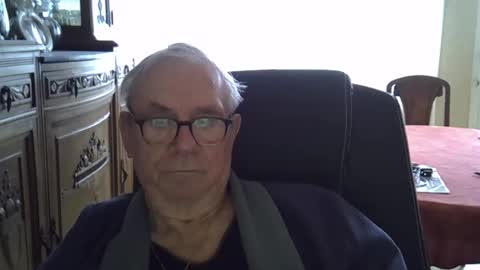 Snapshot of vergne50 chatting on 05/19/26, 04:52 vergne50 online show from 05/19/26, 04:52