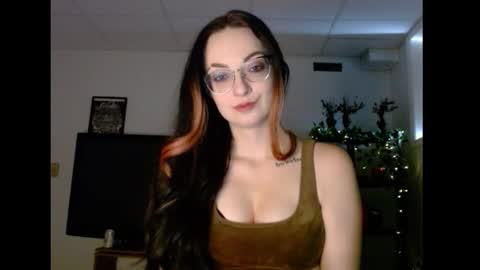 vero495065 online show from 11/03/25, 09:05