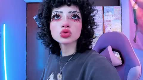     online show from 06/19/26, 12:04