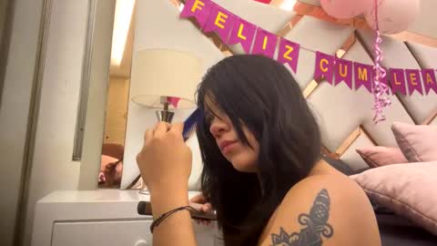 Snapshot of verokax chatting on 09/11/25, 04:23 Vero online show from 09/11/25, 04:23