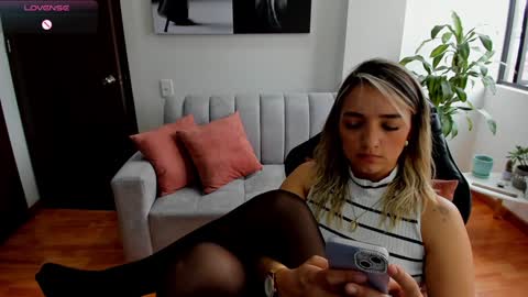 Catalina online show from 02/05/25, 06:59