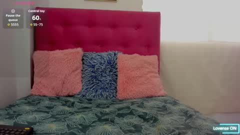 Veronica online show from 02/16/26, 04:25