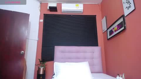 Veronica online show from 02/28/25, 12:31