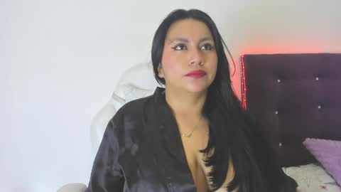 Snapshot of veronicaa_squirt chatting on 05/19/26, 03:02 veronicaa_squirt online show from 05/19/26, 03:02
