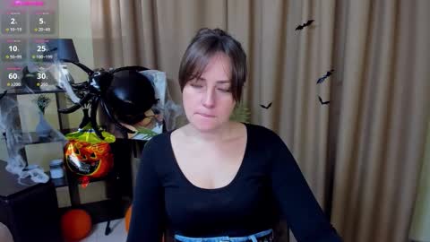 Veronica online show from 10/28/25, 06:06