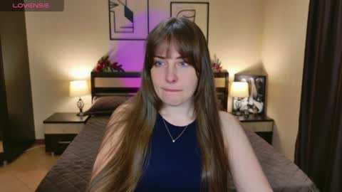 Snapshot of veronicafreman chatting on 05/17/26, 04:21 Veronica online show from 05/17/26, 04:21