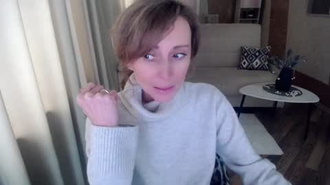 Helen online show from 03/01/25, 12:01