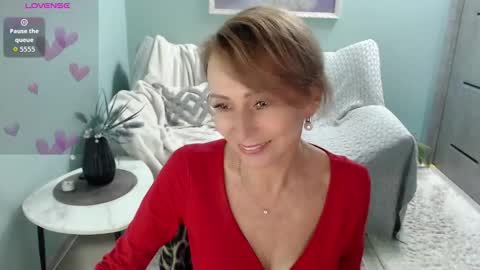 Helen online show from 09/18/25, 04:47