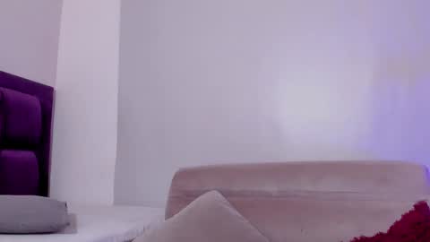 Veronica Gills online show from 01/23/25, 04:48