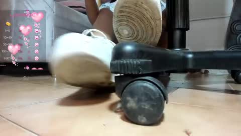 Veronica Gills online show from 02/15/25, 12:04