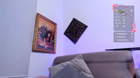 Veronica Gills online show from 02/25/25, 12:58