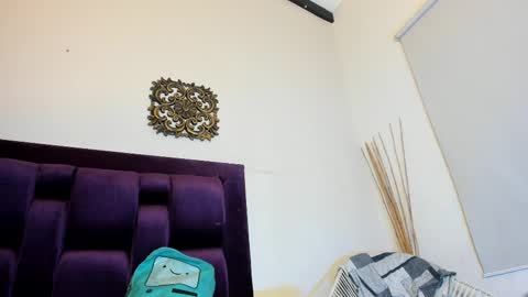 Veronica Gills online show from 03/12/25, 07:28