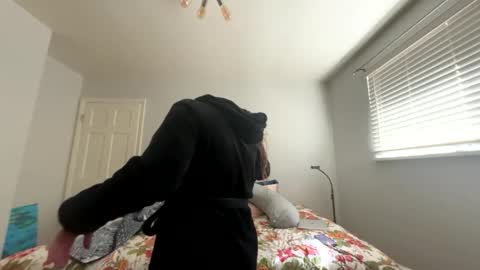 Veronica Lake online show from 11/18/25, 06:56