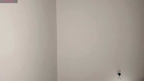 Veronica online show from 11/28/25, 04:59