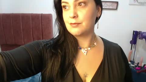 Snapshot of veroniicabbw_ chatting on 07/27/26, 01:07 veroniicabbw_ online show from 07/27/26, 01:07