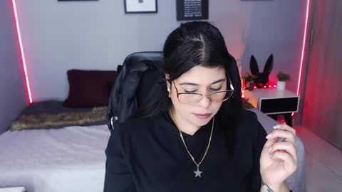 Miss Veronika online show from 02/01/25, 07:02