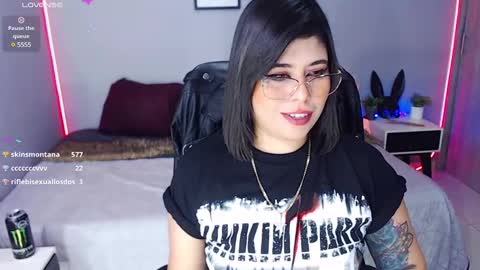 Miss Veronika online show from 02/15/25, 02:11