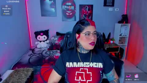 Miss Veronika online show from 09/29/25, 11:04