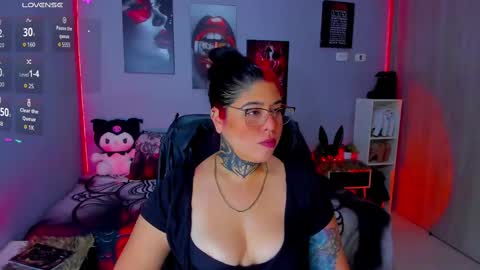 Miss Veronika online show from 10/14/25, 08:15