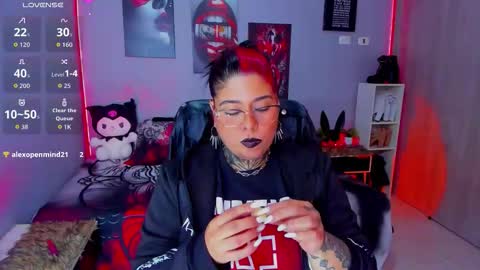 Miss Veronika online show from 10/20/25, 07:58