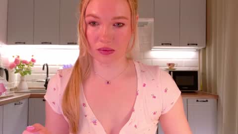 Veronika online show from 06/24/26, 08:41