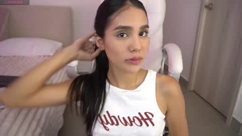  V A L  help me reach 100likes online show from 03/07/26, 03:42