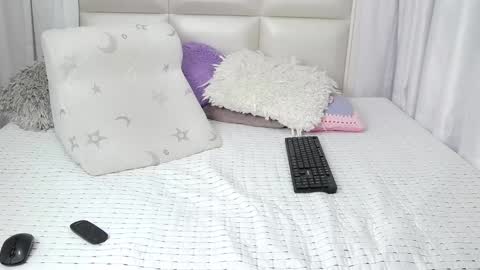 Snapshot of verosantana1 chatting on 03/05/25, 04:34 Vernica online show from 03/05/25, 04:34