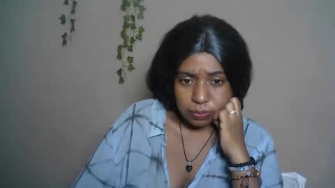 verronique1511 online show from 04/08/26, 02:44