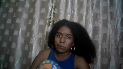 Snapshot of verronique1511 chatting on 05/12/26, 07:00 verronique1511 online show from 05/12/26, 07:00