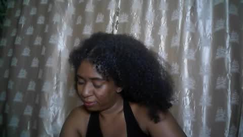 Snapshot of verronique1511 chatting on 05/14/26, 12:39 verronique1511 online show from 05/14/26, 12:39