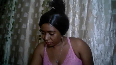 Snapshot of verronique1511 chatting on 05/29/26, 12:14 verronique1511 online show from 05/29/26, 12:14