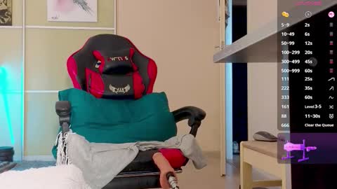 Ethan online show from 10/09/25, 12:36