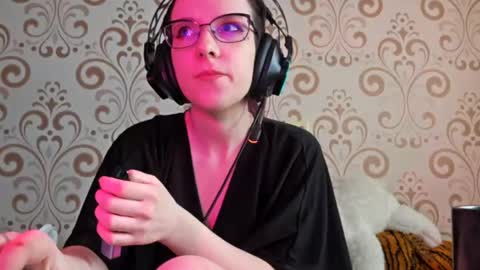 versieskains online show from 03/23/26, 09:35