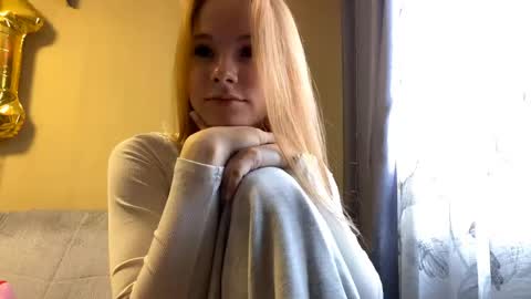 Lina online show from 05/09/26, 03:23