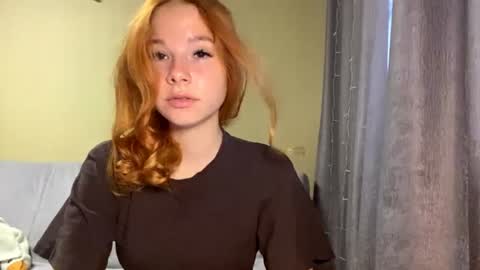 Snapshot of vertiegartrell chatting on 07/04/26, 03:02 Lina online show from 07/04/26, 03:02